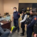 婦人堅持匯錢給聯合國 北投女警霸氣攔阻