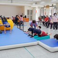 板橋健華新城社區照顧關懷據點 有專業醫護運動人才 帶領長輩健康有活力