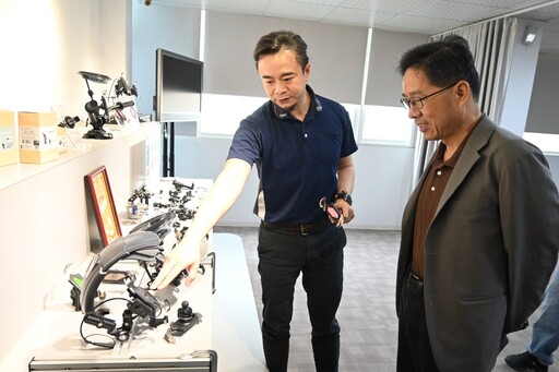 從夾鉗起家到磁浮創新！台中君宇企業展現MIT實力 經發局長肯定創造傳統五金第二生命