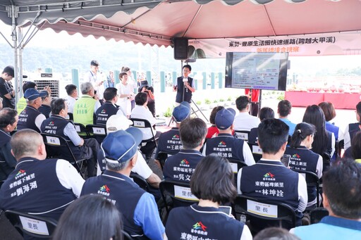 兌現對市民承諾!東豐快「鯉魚脊背橋」接合 盧市長:東勢石岡段明年通車、縫合山城交通命脈