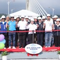 兌現對市民承諾！東豐快「鯉魚脊背橋」接合 盧市長：東勢石岡段明年通車、縫合山城交通命脈