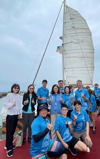 科學家登船陪航 國海院與臺法小帆手 共探海洋實作科學