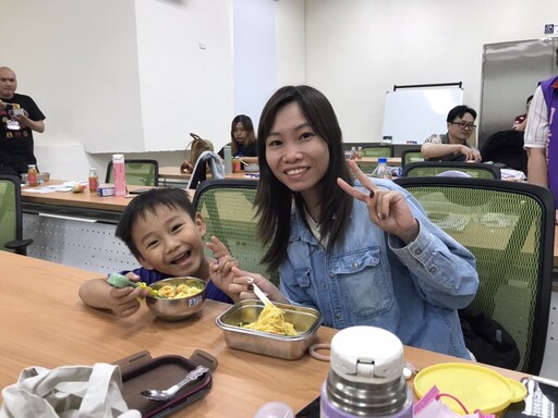 中市豐原戶所推「蔥」滿幸福食農主題班 邀新住民體驗食農樂趣