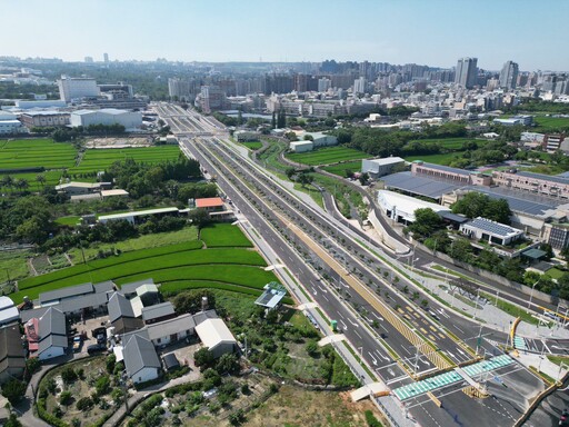 期盼20年市政路延伸工程通車啟用 盧秀燕讚:「黃金大道」將成捷運藍線施工替代道路