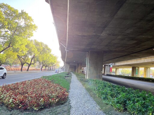 公私協力綠化橋下空間 中市建設局積極推動「台74綠指環」計畫