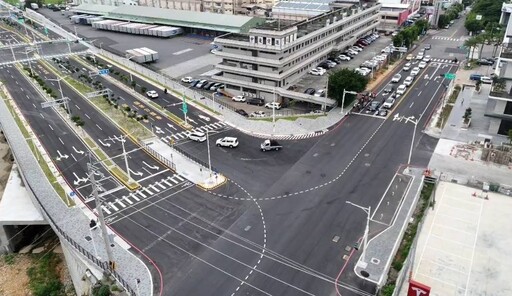 「市政路延伸」受矚通車上班首日湧車潮 中市多面向優化已恢復順暢