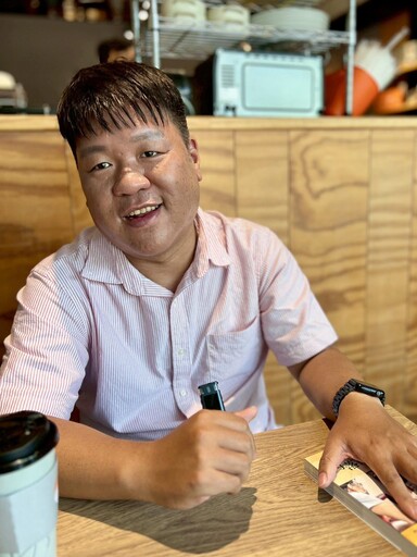 微光在他們身上也凝結在鏡頭裡 洪家和《角落的光》40位志工的攝影紀實