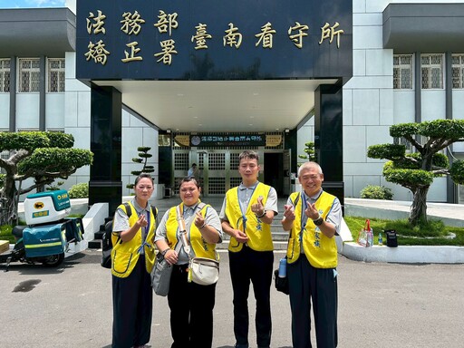 曾經黑化自己的街頭8+9 如今低頭合十以己身經驗照亮他人