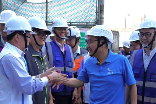 侯友宜視察秀峰高中校舍整建工程 期許明年6月底完工