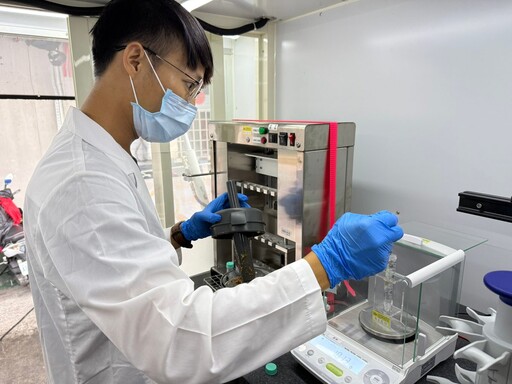 「質譜宅急便」前進外銷鳳梨包裝場 下一站美濃見!