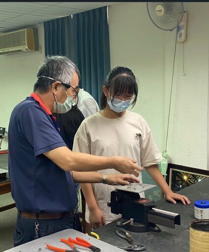 產業接觸零距離! 中市勞工局推青年職場深度體驗