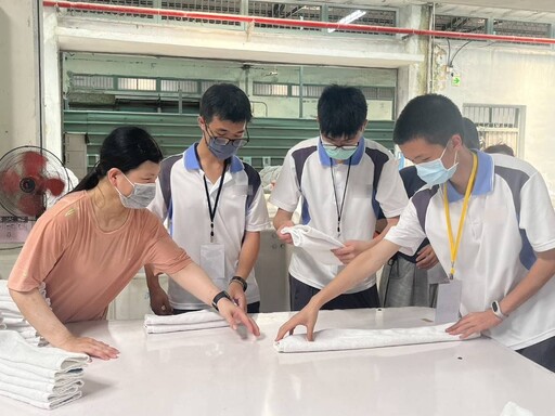 邀請青年暑假相揪走進職場第一線! 中市勞工局攜手企業合作職場體驗
