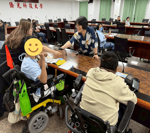 入校為身障學生宣導! 中市勞工局攜手高中職及大專校院辦理職場合理調整講座