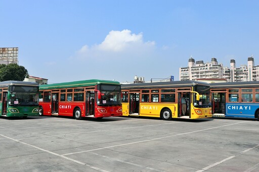 校校光電、公車全面電動化!嘉義市減碳47行動創雙百認證紀錄