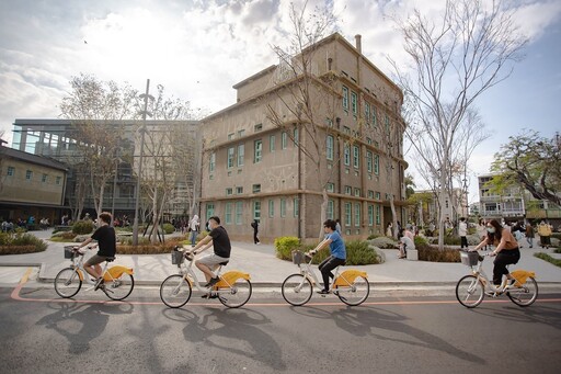 校校光電、公車全面電動化!嘉義市減碳47行動創雙百認證紀錄