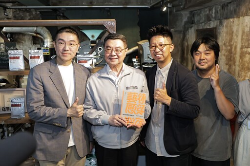 謝國樑陪同卓揆走訪星濱山 肯定基隆正濱漁港創生成果