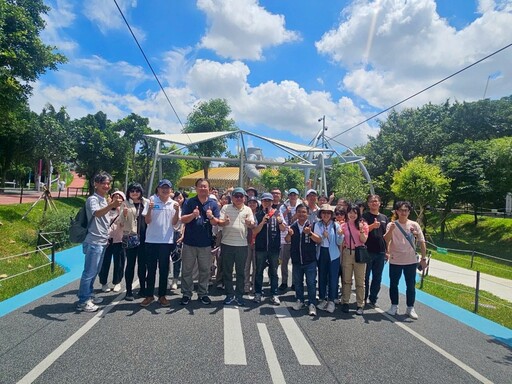 智慧、共融、低碳的典範空間! 台中中央公園引基隆市府團隊參訪取經