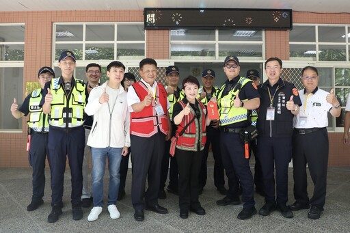 谷關觀光新地標 ! 盧市長視察原民市集化身行銷女王:便宜又有特色