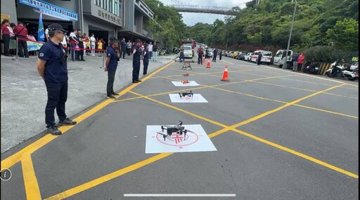 基隆消防無人機志工隊成軍 展演高科技救災新戰力