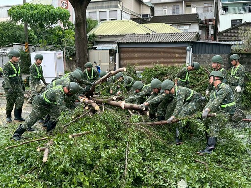 嘉義市府啟動四階段災後復原行動 全市主要幹道已恢復通行