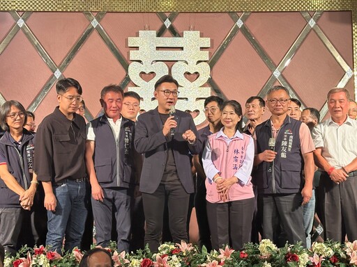 東南區里長聯誼深化合作交流 中市民政局長:辛勞可敬並預祝父親節快樂!