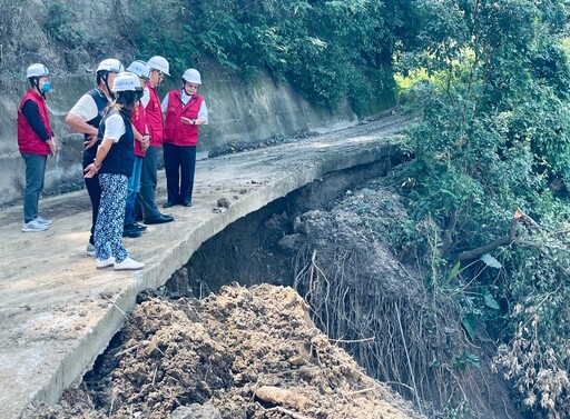 7月雨量破21年紀錄!太平山區農產品運輸受阻 民政局長勘災指示:全力搶通復原