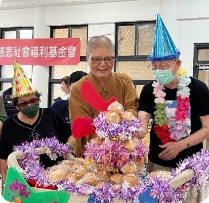 美的賞析，心的饗宴! 蘭陽仁愛之家父親節暨慶生活動