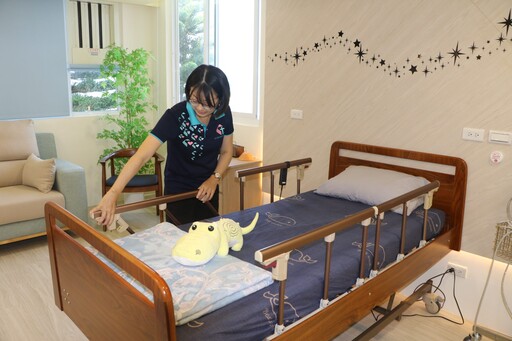 全國首創身障機構設立安寧病房 新北愛維養護中心「曉明軒」 用愛陪伴