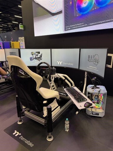 曜越駛向Gamescom 2025 虛擬賽道 血脈賁張