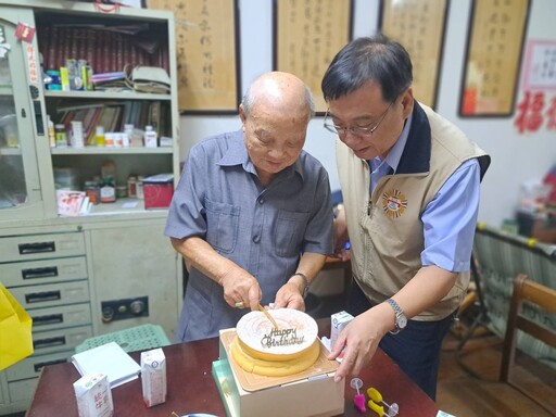 高雄市榮服處為抗戰前輩祝壽 邀請參加抗戰勝利80周年文藝展