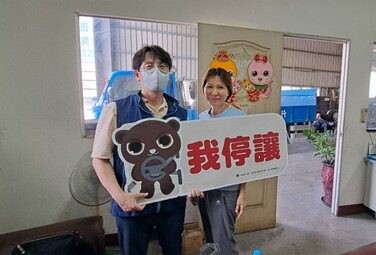 高雄區監理所落實「路口慢看停」 向貨運業者進行防制宣導