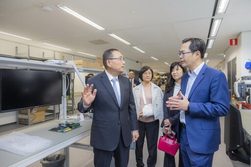78萬高齡人口挑戰 侯友宜赴荷蘭鏈結大廠 打造智慧健康城市