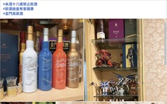 連舒華都在喝!高顏值金門高粱酒「瓏時四美」爆紅 網:美到以為藝術品 結果瓏時高粱金好喝到續瓶!