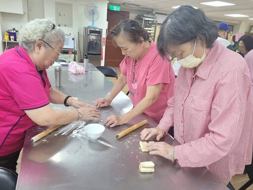 新北首個工會設立社區照顧關懷據點 糕餅業職業工會拔頭籌 盼更多工會響應