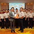 北市秋節敬軍 蔣萬安、戴錫欽與工商界慰勞保家衛國將士