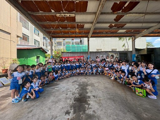 中市清水區清潔隊女力隊長帶隊用心 榮獲全國模範隊長