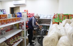 興毅基金會在新北設立忠信食物銀行 提供弱勢戶自由選取並與他行相互支援