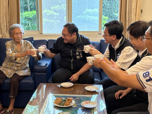 落實敬老愛老精神！ 台中鄭副市長重陽前夕訪百歲模範母親 祝賀幸福滿滿