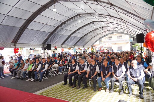 中市府活化公有地 鰲峰山腳停車場完工啟用! 黃秘書長:活化土地、帶動地方發展