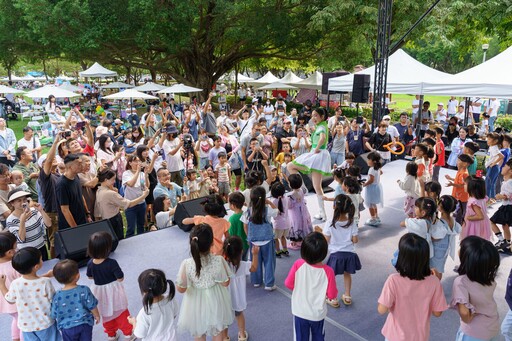 書香漫步綠草間 中市北屯區市民野餐日溫馨登場！