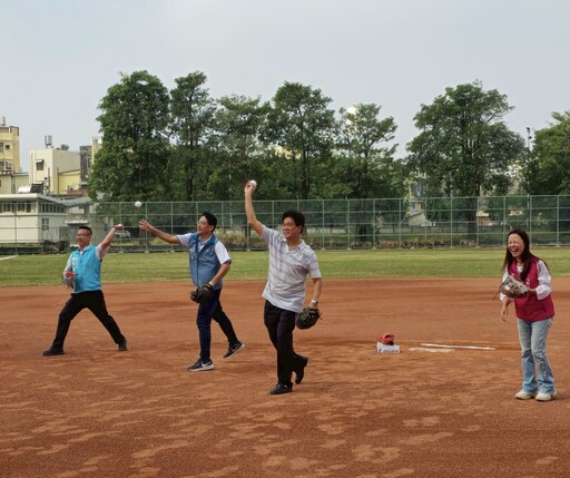 原民會陳義信副主委受邀出席 「野孩子夢想棒球日」 公益球賽