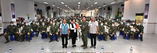 彰化縣長王惠美前往台南大內營區探視彰化子弟兵 勉勵立定志向、積極進取