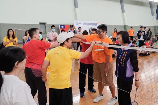 不 比輸贏比勇氣 智青羽球賽中和開打 身障選手從球場找到自信