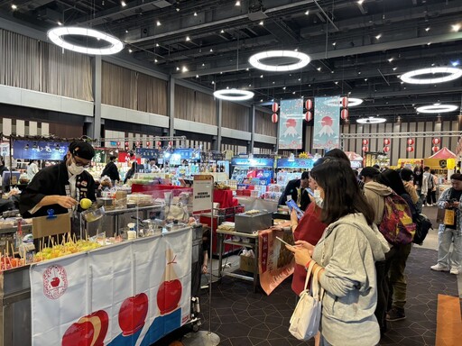 新光三越高雄左營店獨家 耶誕暖心送禮傳遞幸福 人氣作家簽書會 話題動漫祭