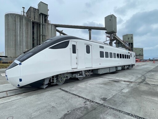 臺鐵X KATO聯名合作開發EMU3000 N規模型
