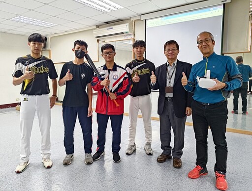 明新科大引進MLB「WIN Reality」 桃園清華高中開箱頂級VR訓練工具