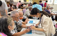台灣在地安老協會推動躍齡健康 新生活社福促進會招募萬歲志工