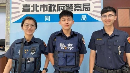 即刻救援 路口車拋錨 大同警與實習生合力推車解危機