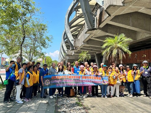 基隆榮服處合辦多項活動 表揚新住民家庭楷模 中華電信贈秋節物資關懷榮民