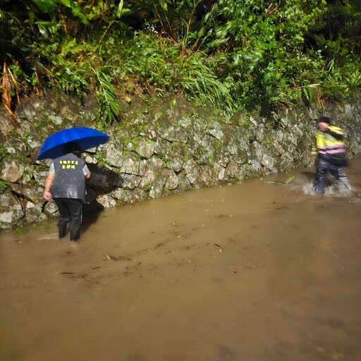 山陀兒肆虐 瑞芳警協助即時排除淹水險情 風雨中守護民眾安全